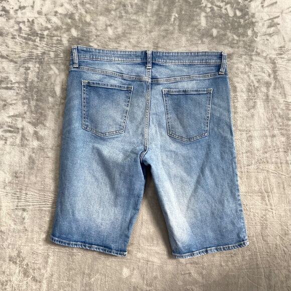Gap Bermuda Denim Shorts Men's Size 31 Blue Jorts Distressed Longer 11" - Picture 2 of 9